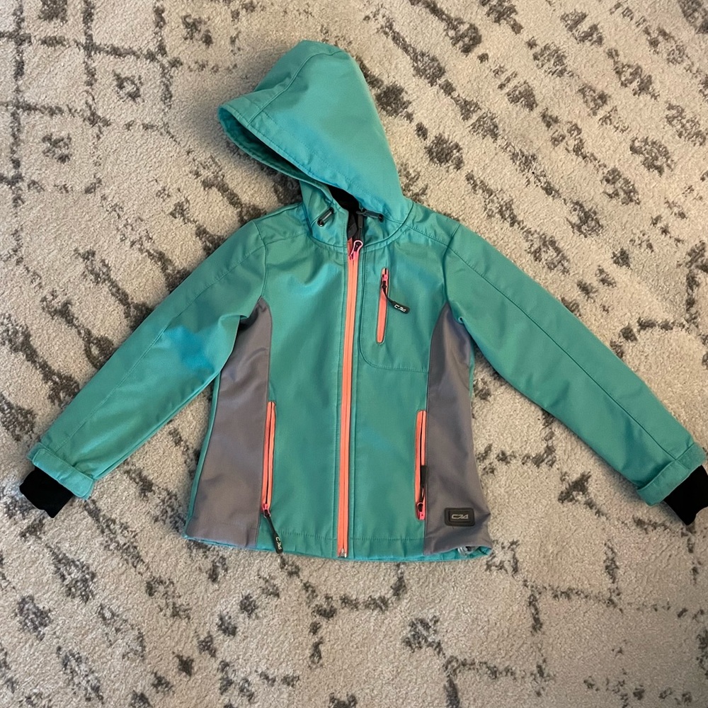 Winter waterproof Jacket. Girl size 4-6.